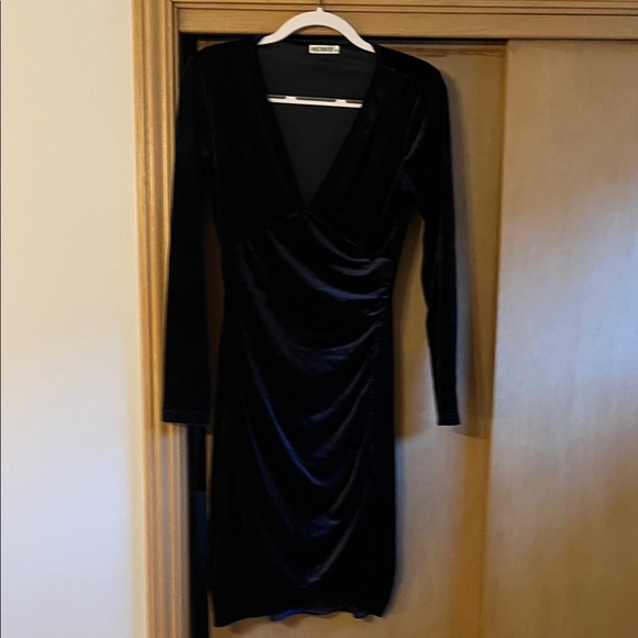 Elegant Navy Velvet Long Sleeve Dress - Picture 1 of 2